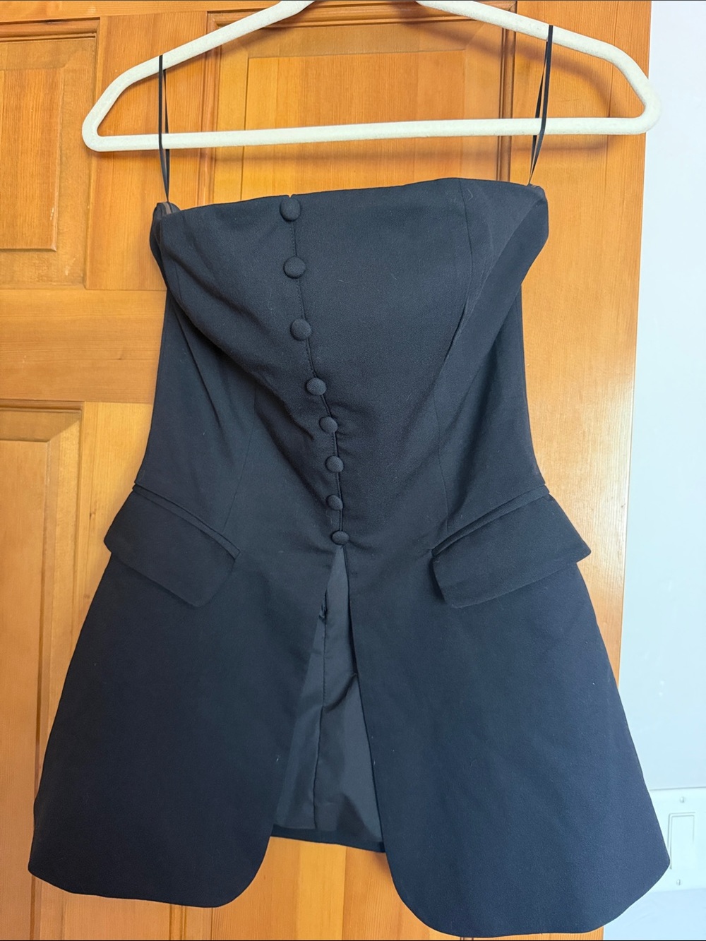 FORE small Strapless Black Button-Front top